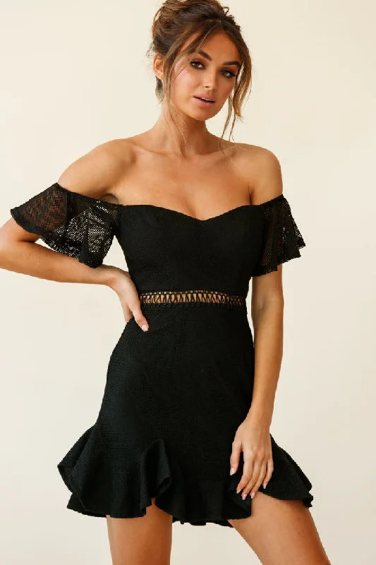 Chi Chi Sweetheart Neckline Off-Shoulder Dress Black