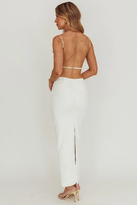 Yindi Backless Boat Neck Maxi Dress White